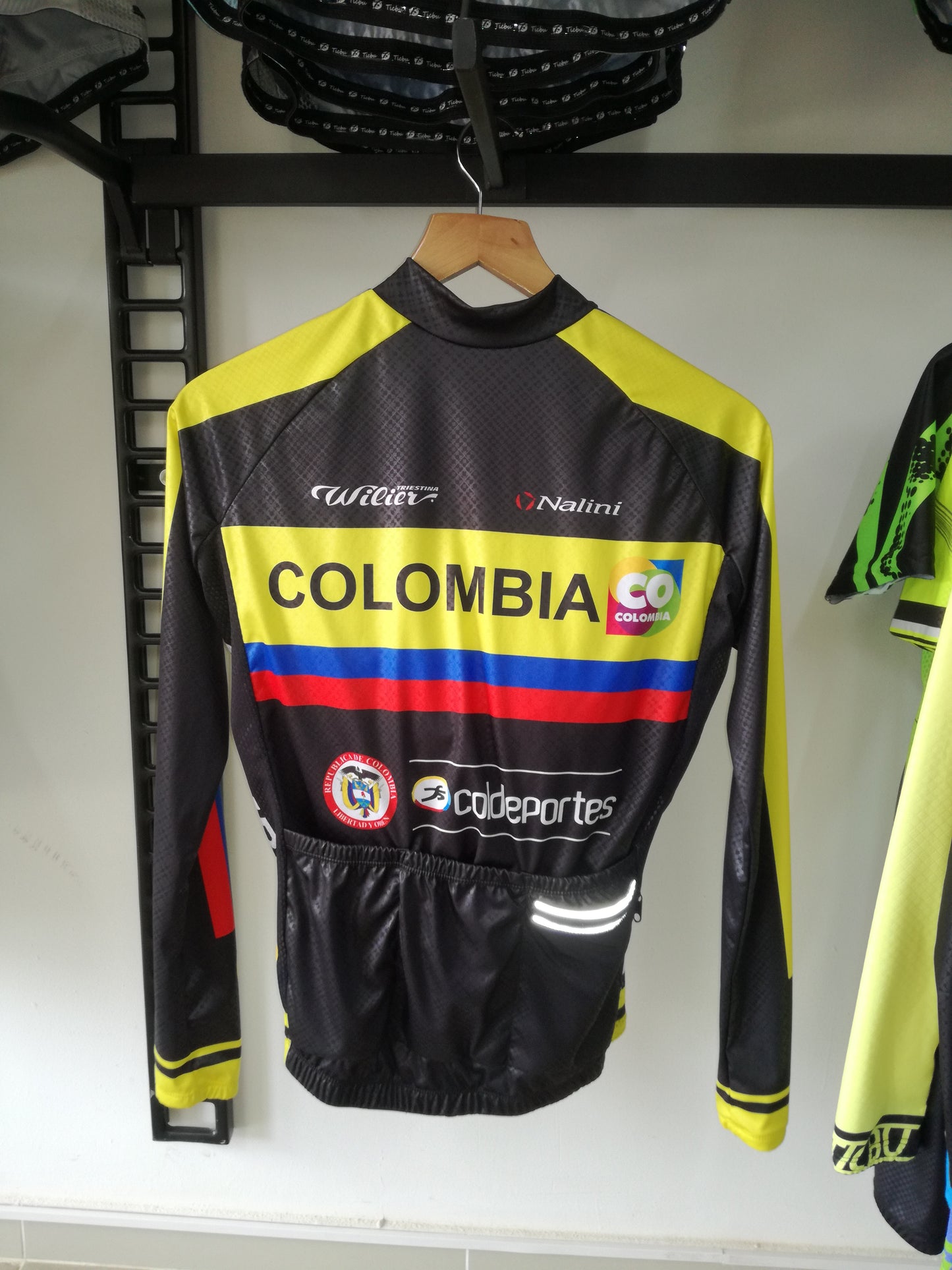 COLOMBIA POSTOBON long lycra long shirt MAN